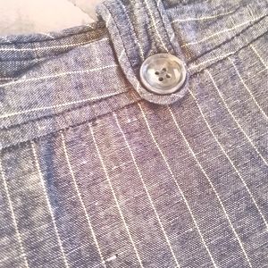 Pin stripe light tweed like shorts.